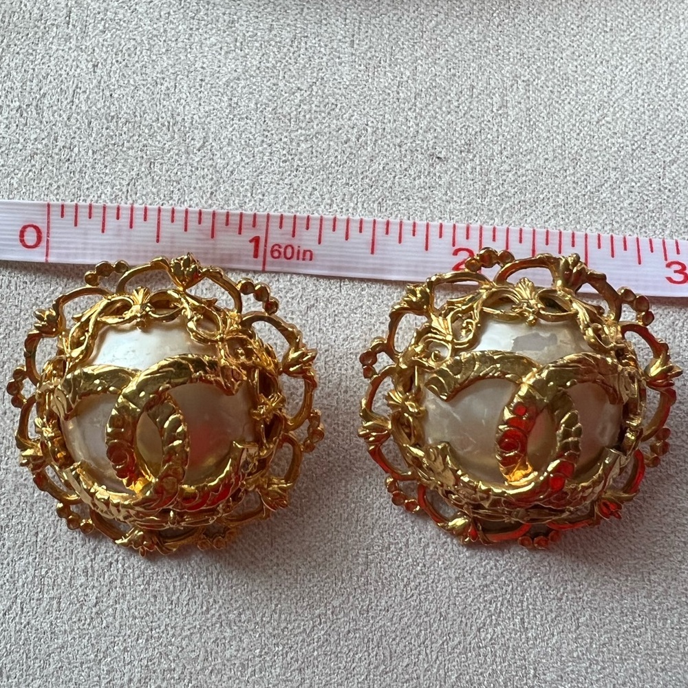Chanel vintage collectors item Earrings - Picture 5 of 8